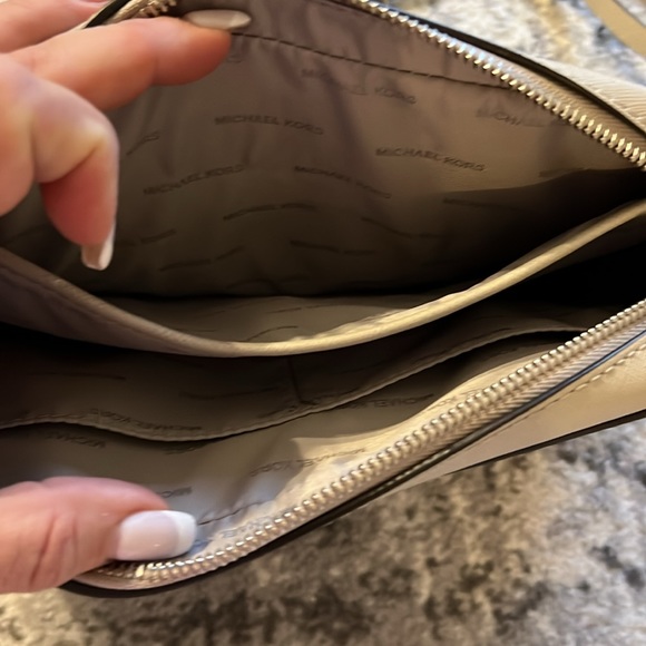 Michael Kors grey bag - Picture 4 of 4